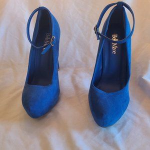 Bella Marie Blue closed toe heel